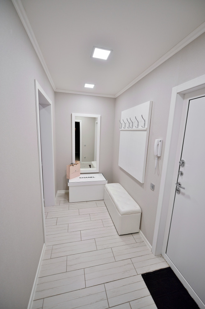 Прихожая и ванна