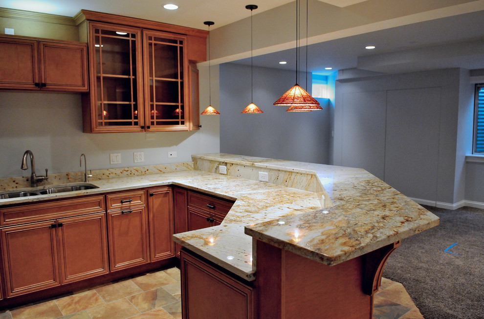 Example of a transitional kitchen design in Chicago