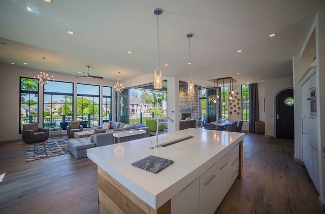 Lakeside transitional-games-room