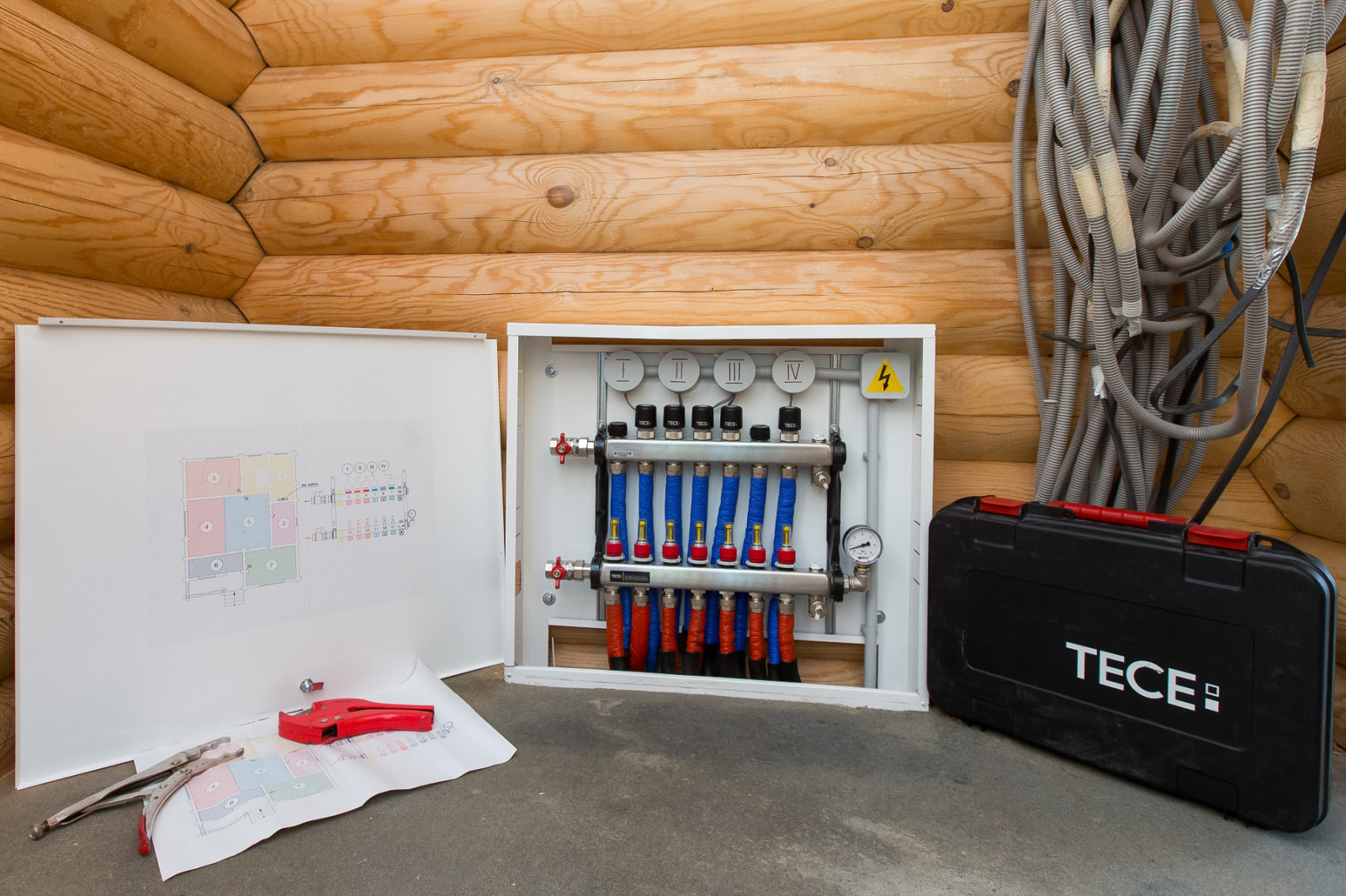 Бревенчатый дом в п. Родной