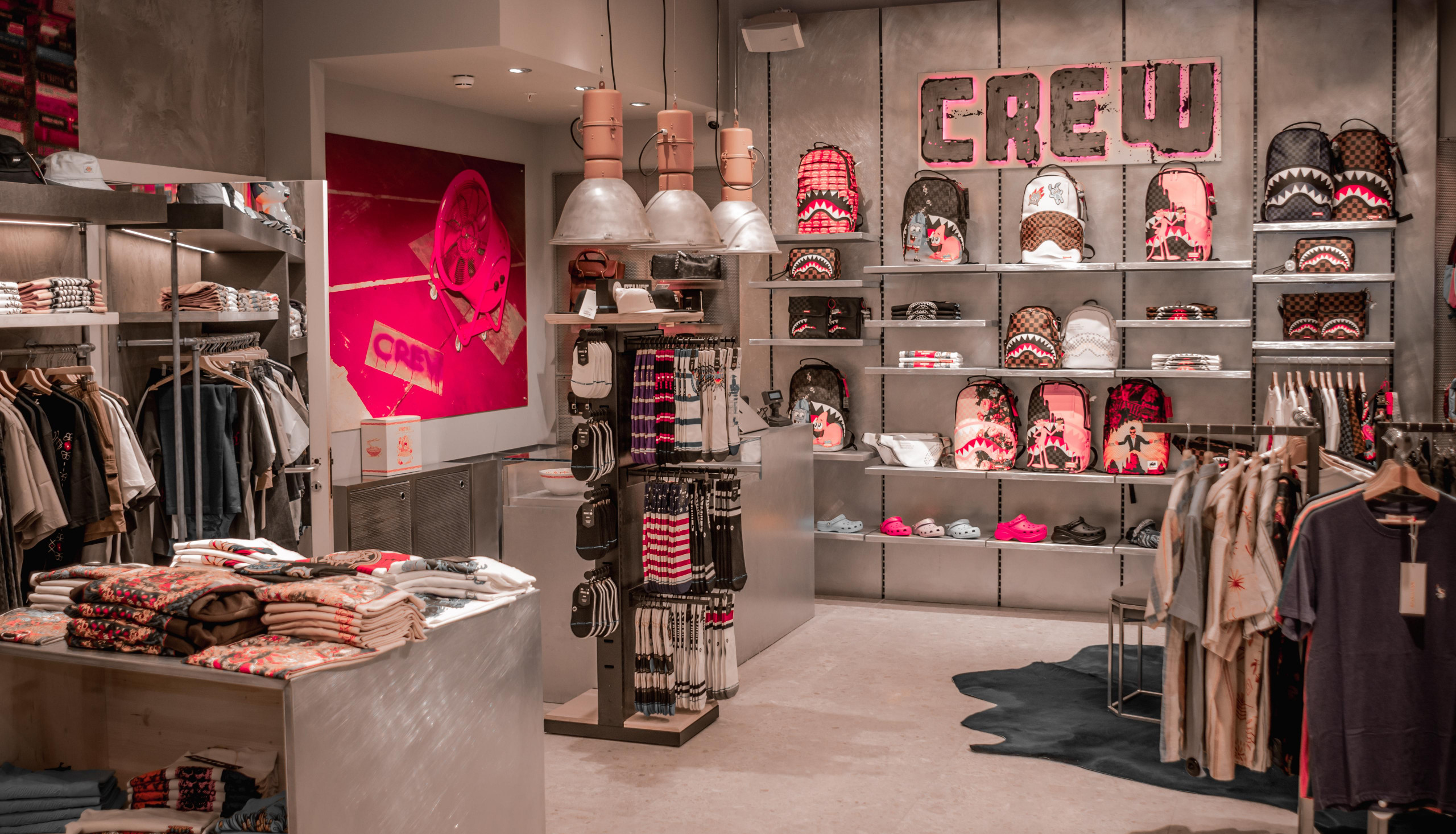 CREW NEW OPENING