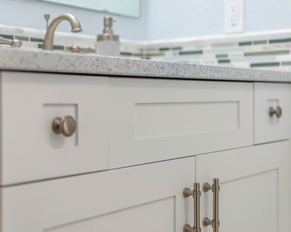 Bathroom - bathroom idea in Denver