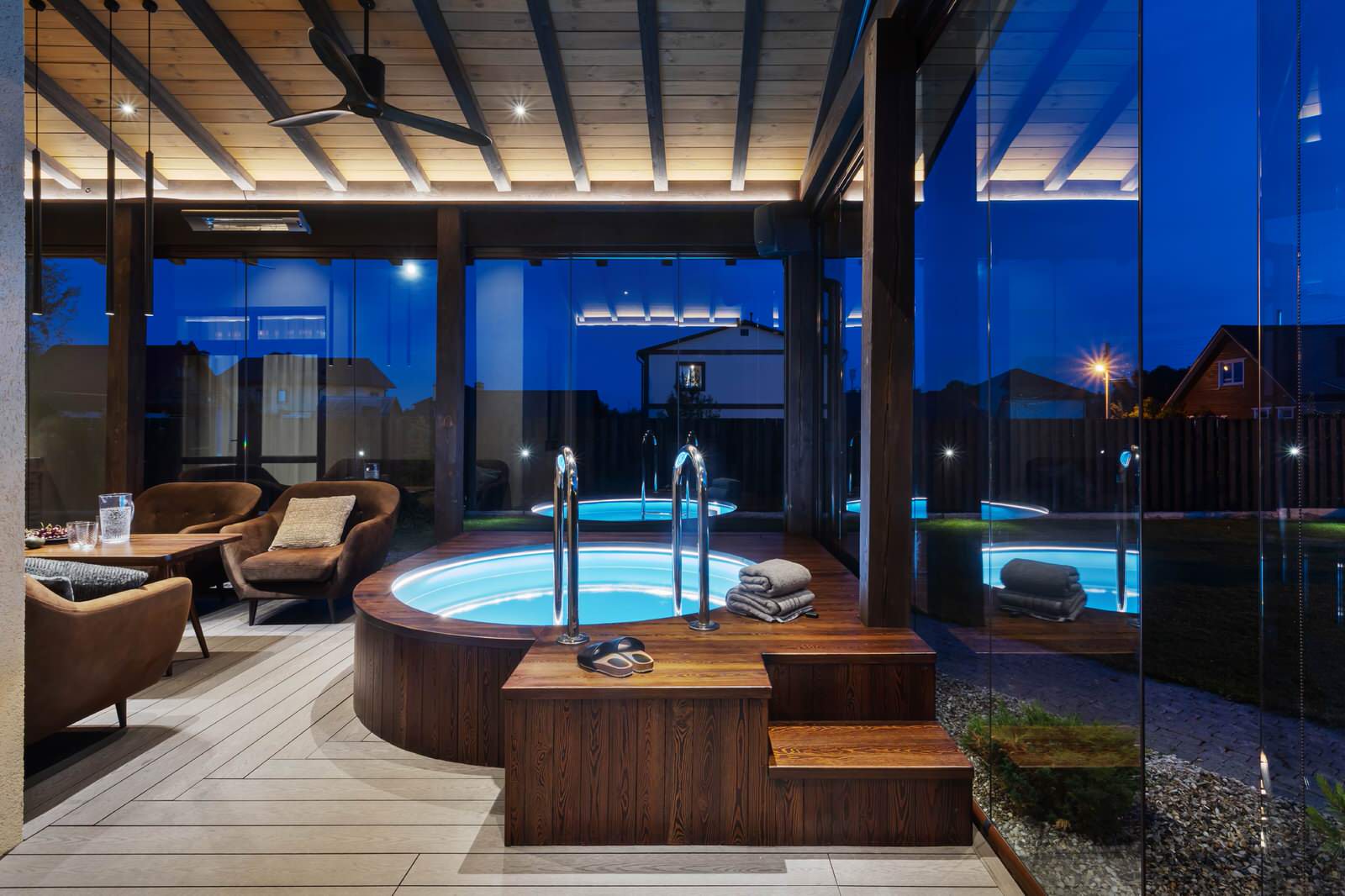 Остекленная терраса ЕЩЕ НЕМНОГО ЛЕТА