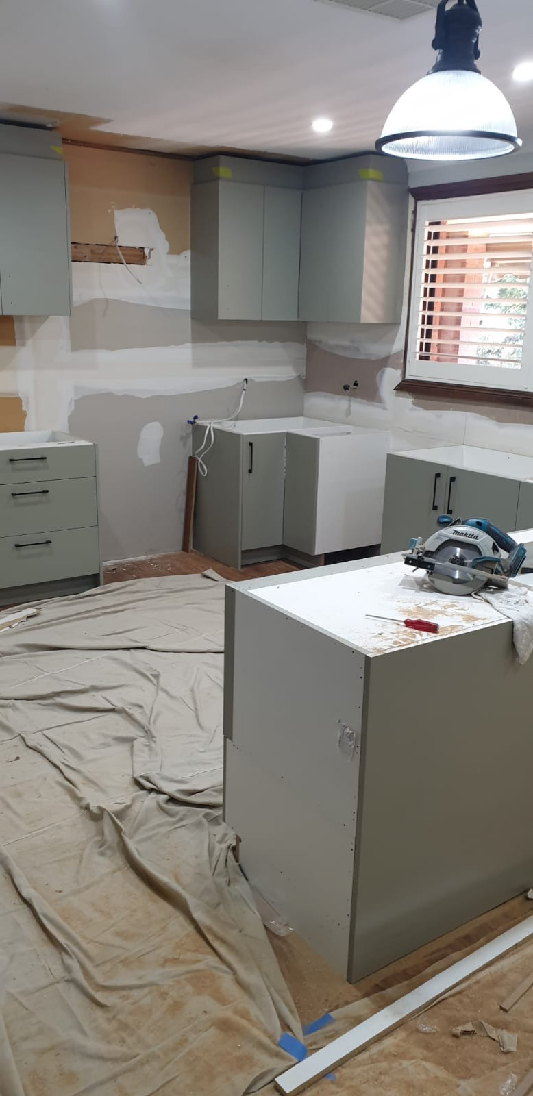 SEE YOU LATER " 70'S " FULL HOUSE RENOVATION