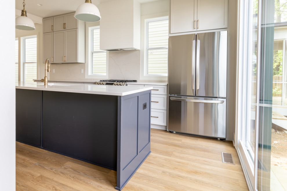 Inspiration for a transitional kitchen remodel in Indianapolis