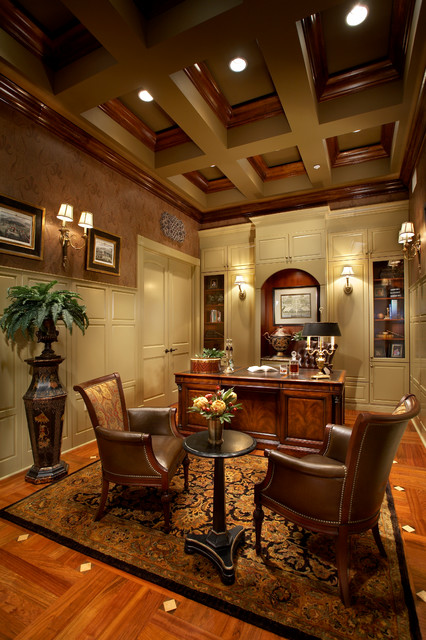 Off-Grid Penthouse Apartment With Opulent Decor photo