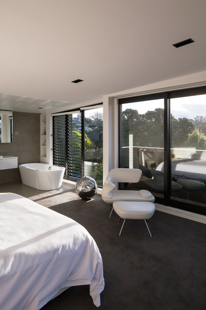 Raumati modern-bedroom