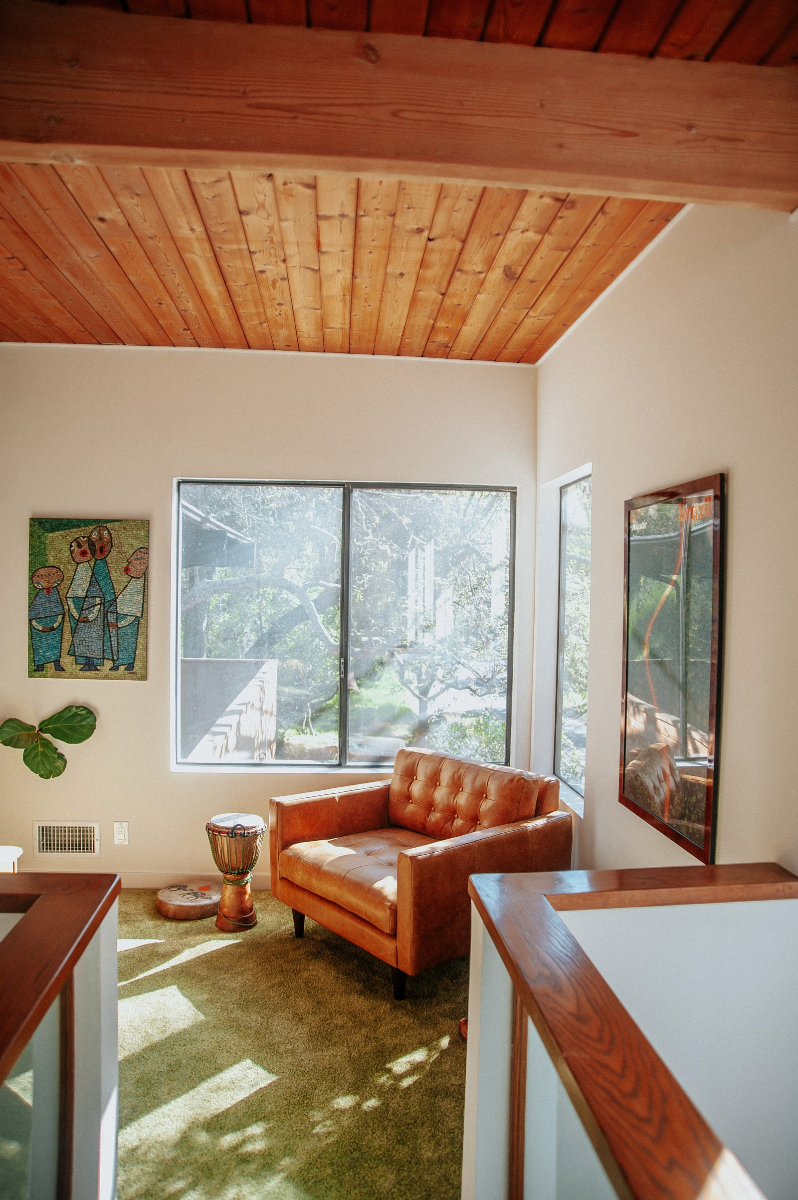 Mandeville Canyon Mid-Century Treehouse