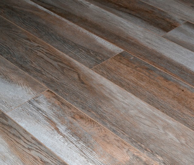 Dekorman Premium AC4 Laminate Flooring, 13.28 Sq. ft., Normal Ash Oak