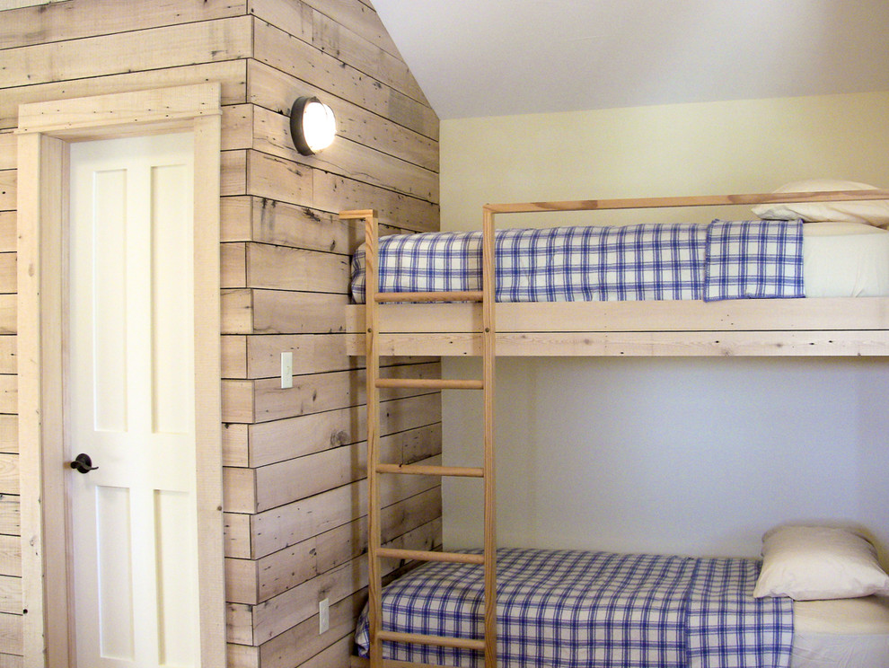 Home design - rustic home design idea in Denver