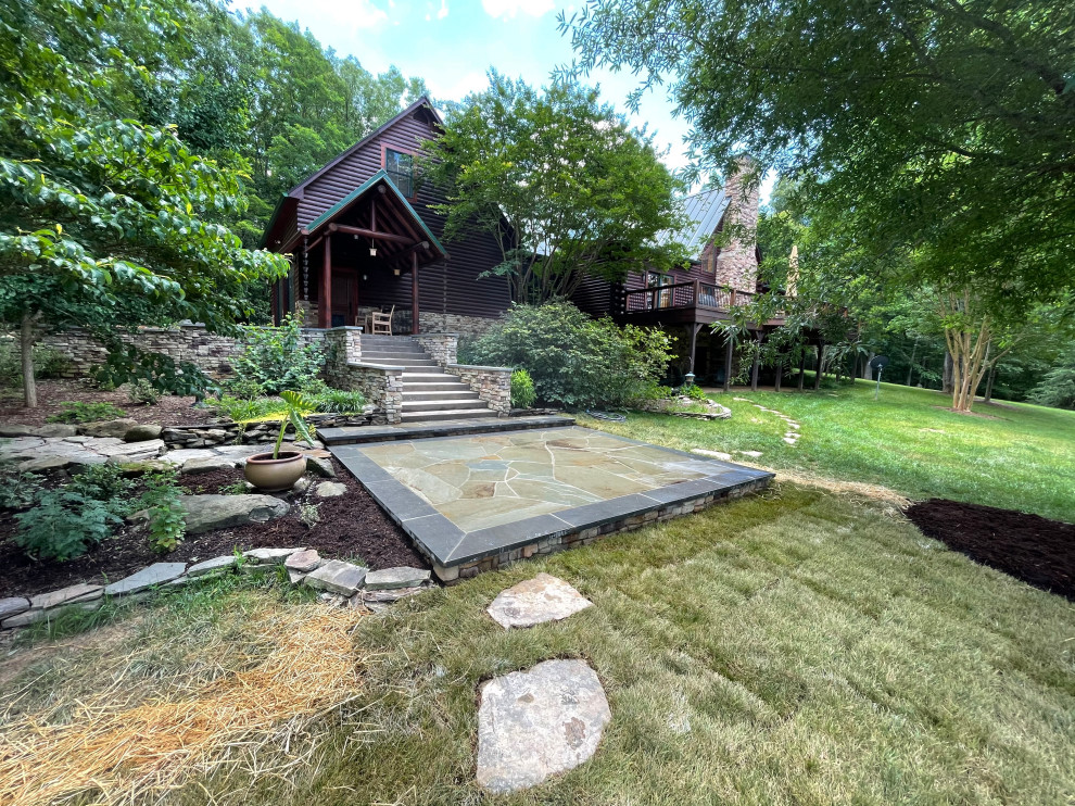 Photo of a farmhouse landscaping in Other.
