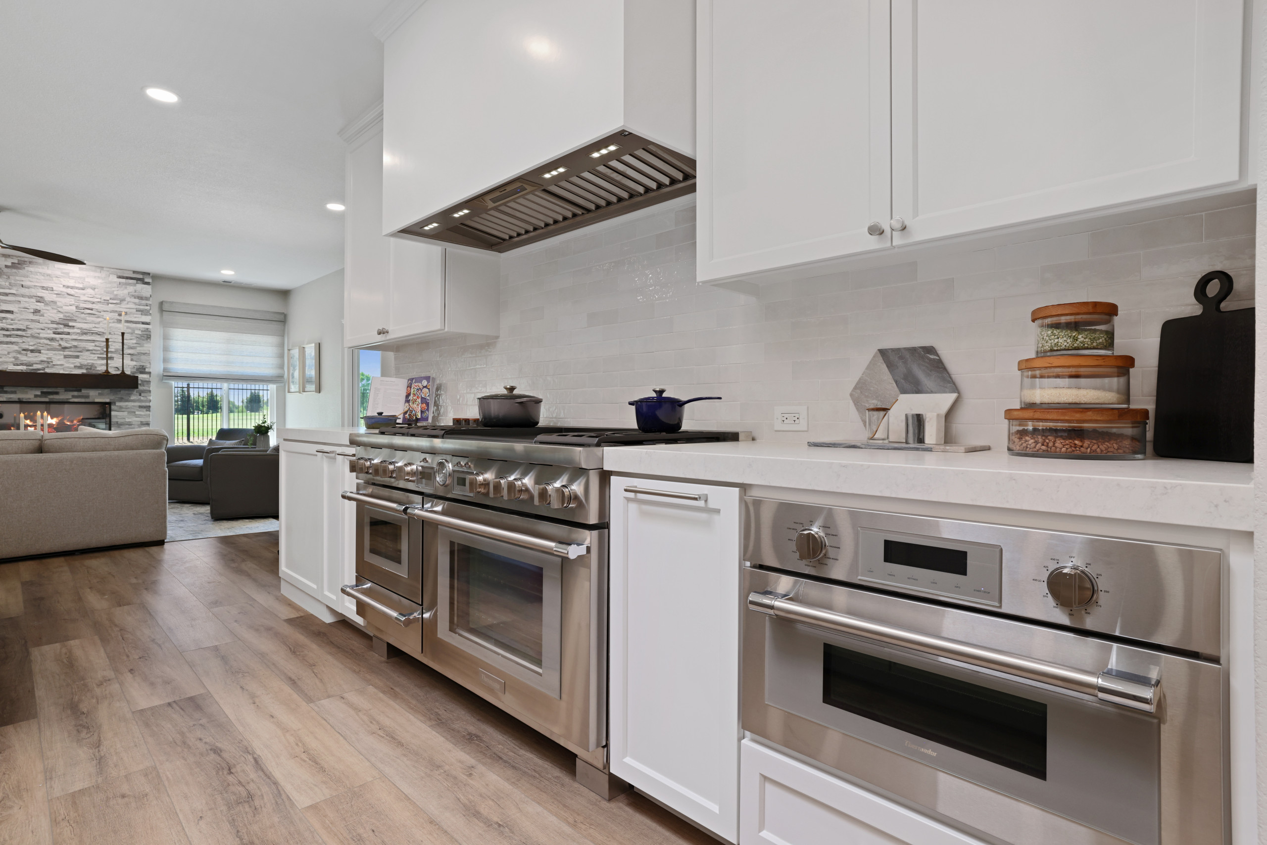 Highland Kitchen and Laundry Room