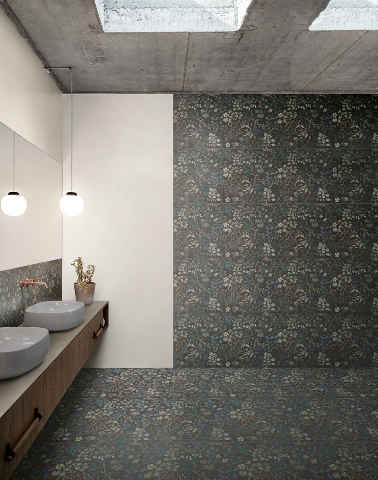ボローニャにあるトラディショナルスタイルのおしゃれな浴室の写真
