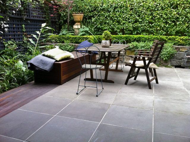 storage box bench in the courtyard - Traditional - Patio 