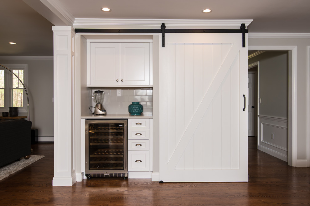 Kitchen - transitional kitchen idea in Boston