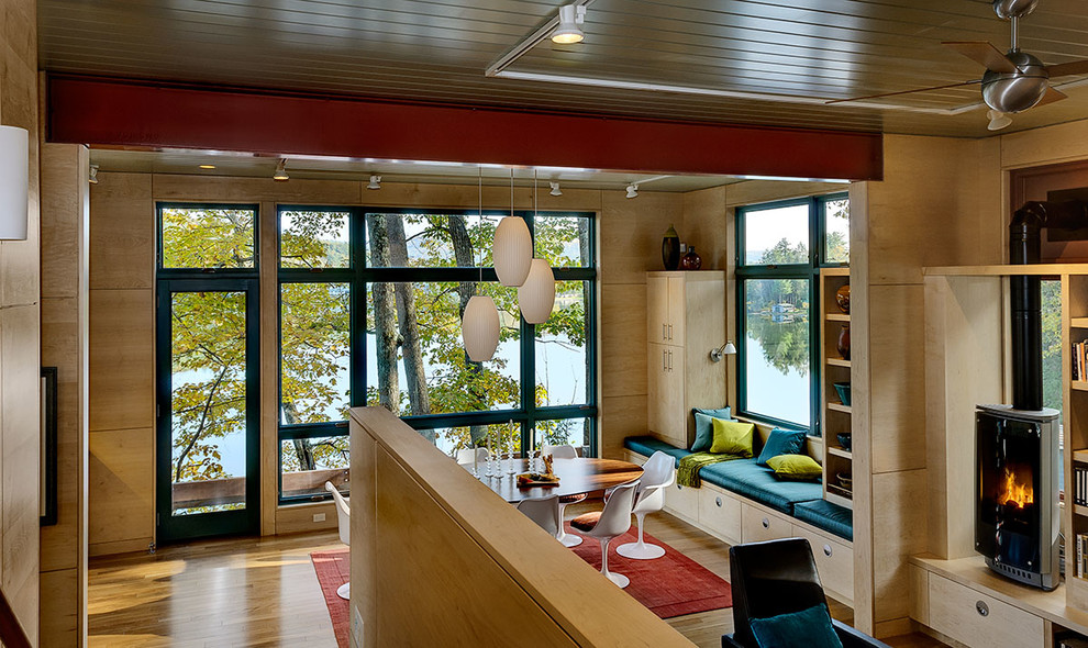 Design ideas for a contemporary dining room in Burlington.