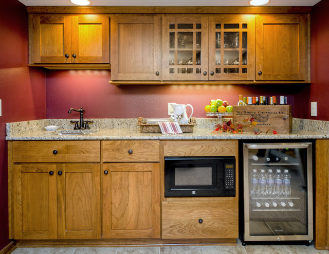 Kitchenette traditional-kitchen