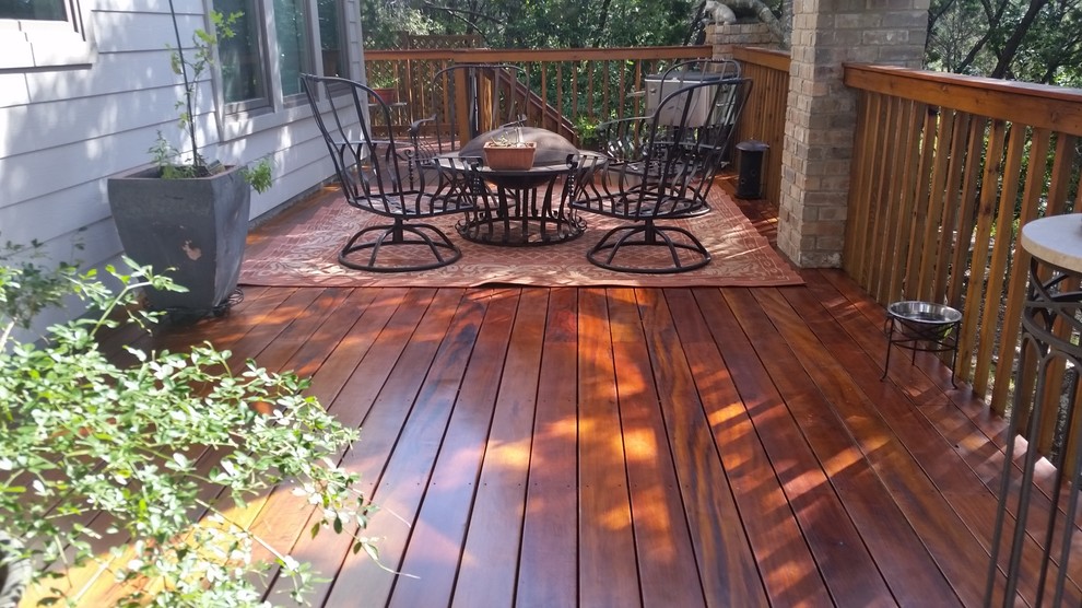 Deck - mid-sized transitional backyard deck idea in Austin with a fire pit and no cover
