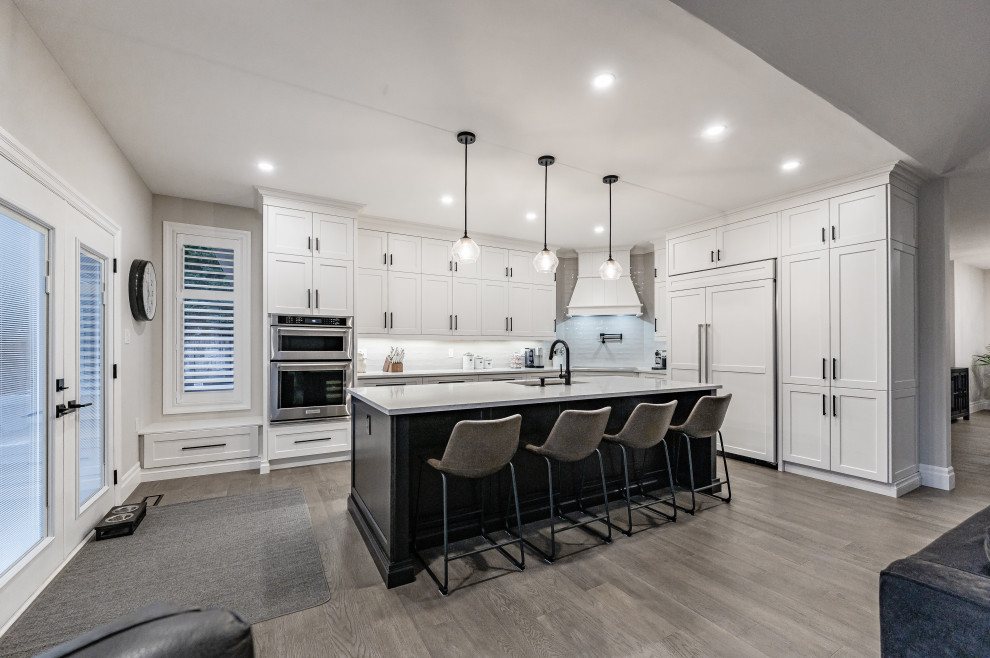 Kitchen - transitional kitchen idea