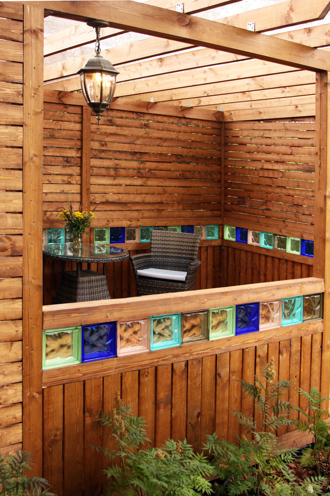 Сад у ручья