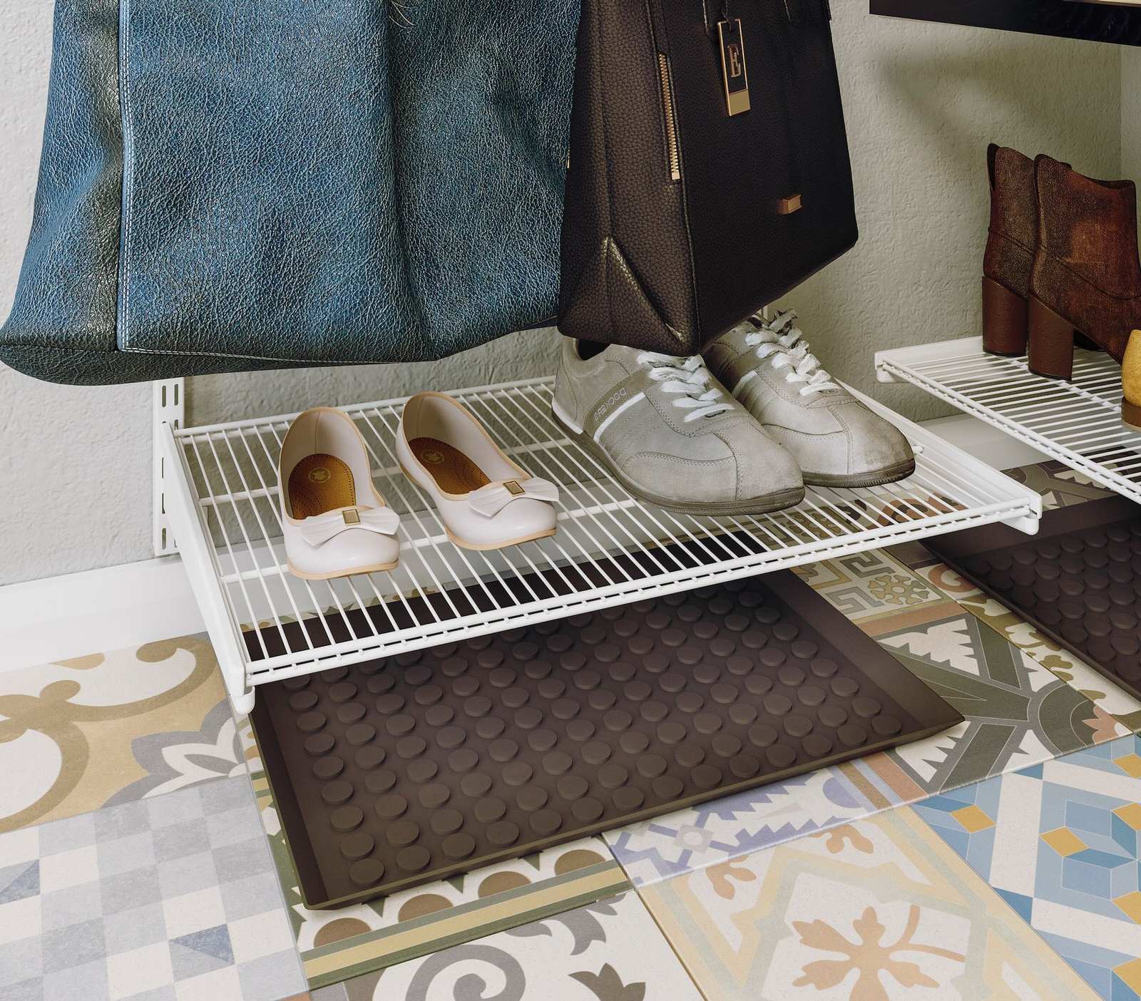 ПРИХОЖАЯ С ПЕРЕГОРОДКОЙ