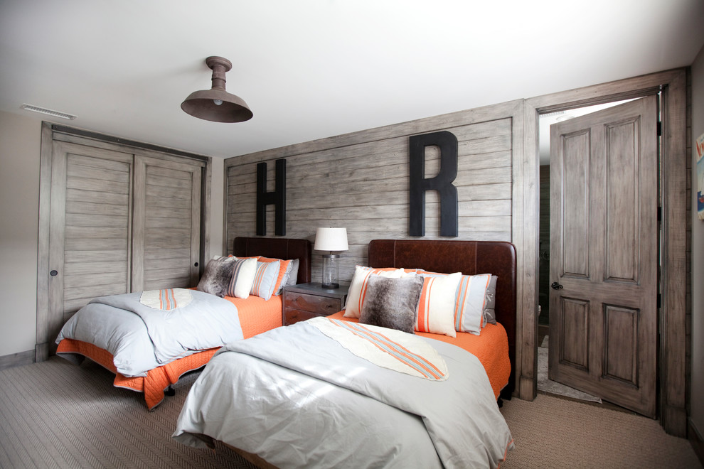 Mid-sized mountain style guest carpeted and gray floor bedroom photo in Orange County with gray walls and no fireplace