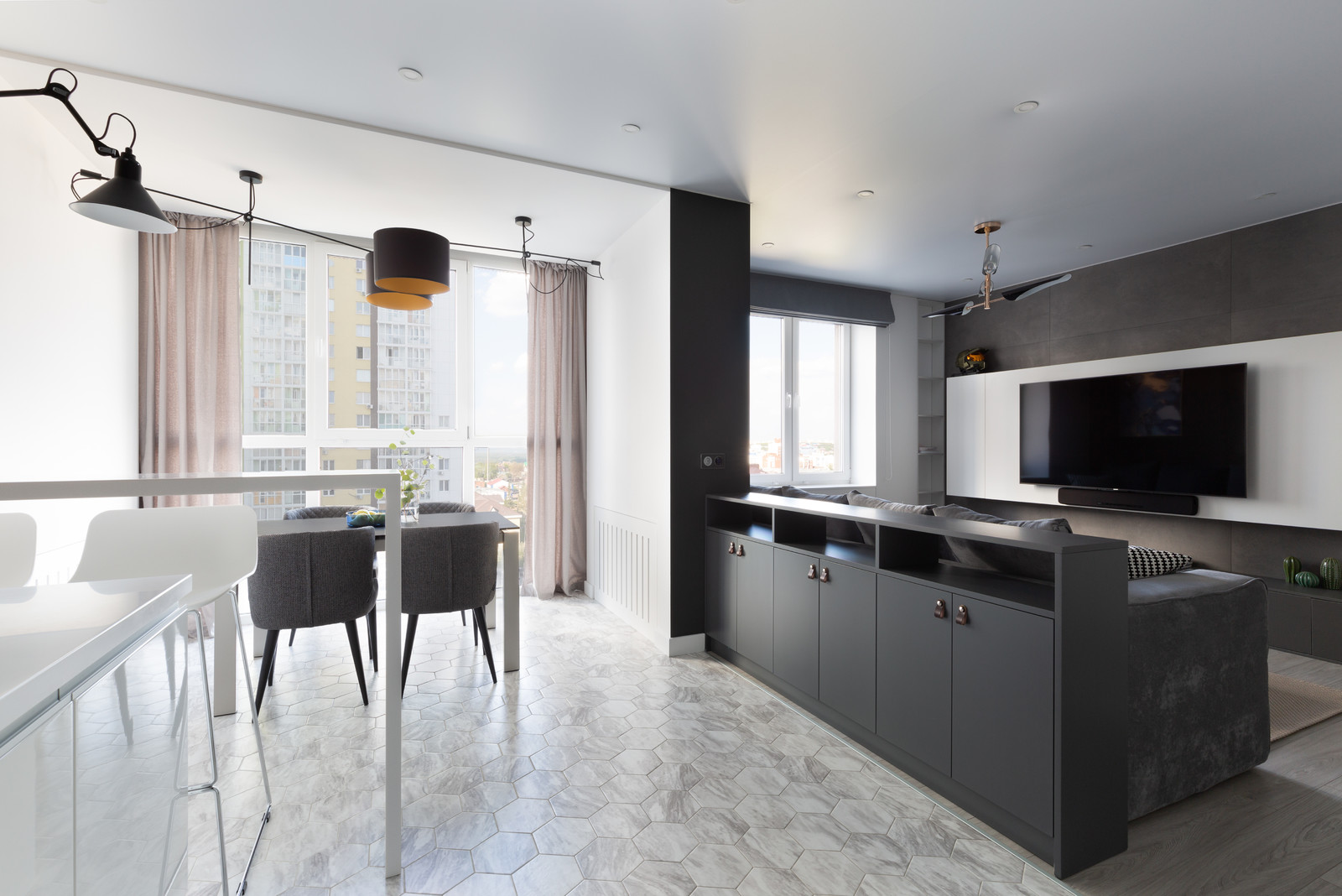 Квартира 120 м2, для молодой позитивной семьи с маленькой принцессой и её Альфом