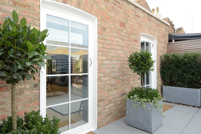 Notting Hill american-traditional