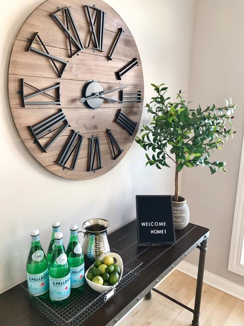 Johnston Staging traditional-kitchen