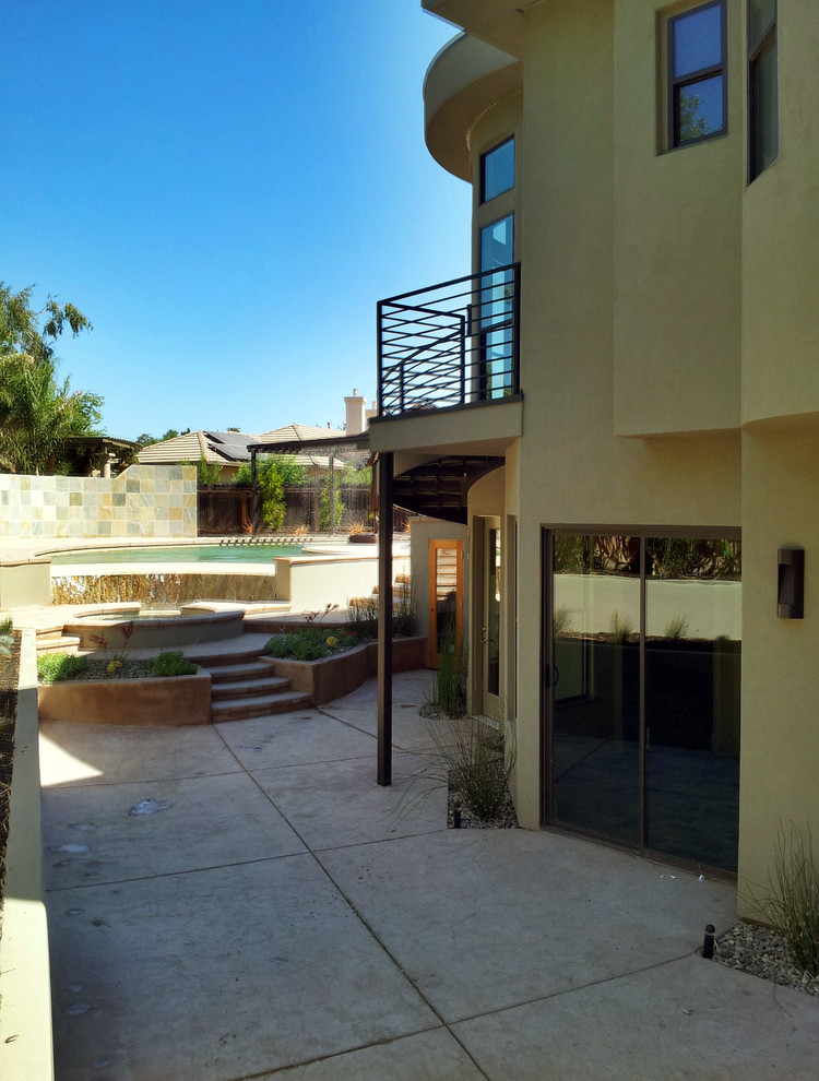 Davis Modern Contemporary