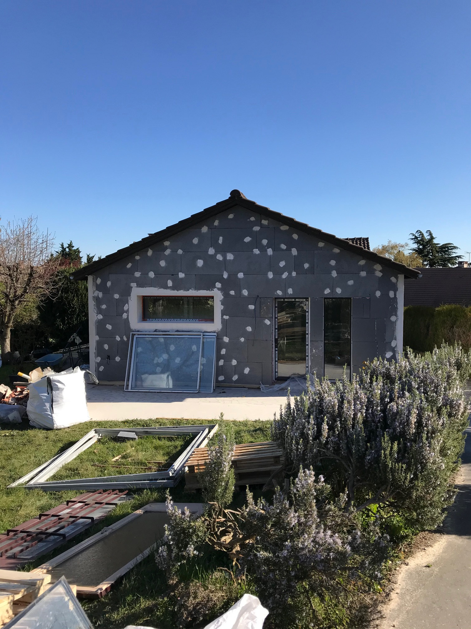Rénovation d'une maison individuelle de 160 m² et modification de clôture