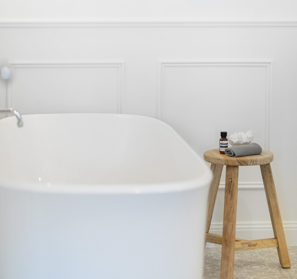 Country bathroom in Gold Coast - Tweed.