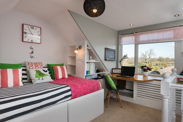 Multi Function Attic Room nyklassisk-barnrum