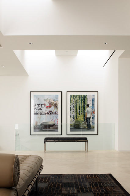 Newport contemporary-hall