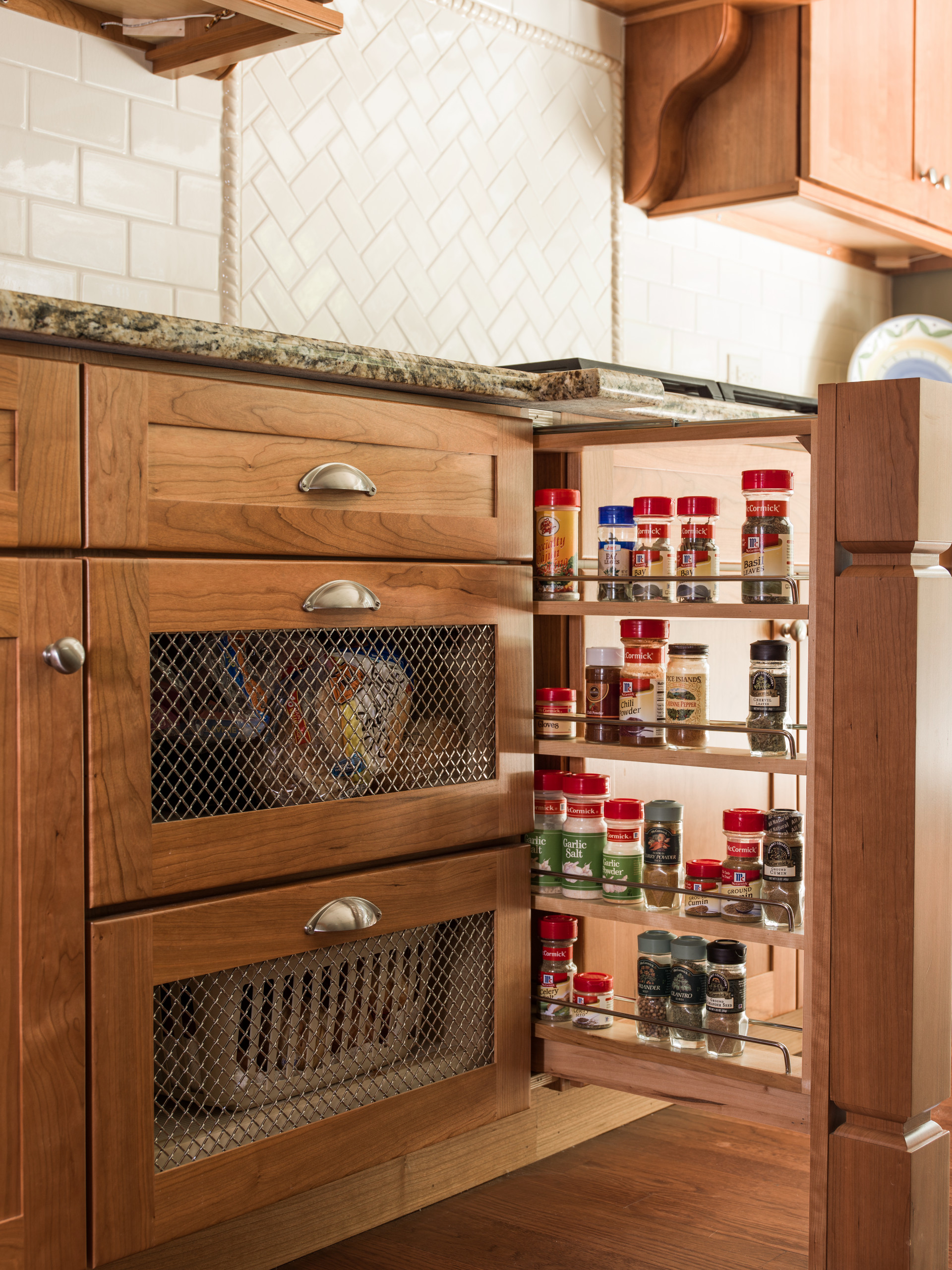 Spice Pullout, Bread Drawer, & Onion Drawer Detail