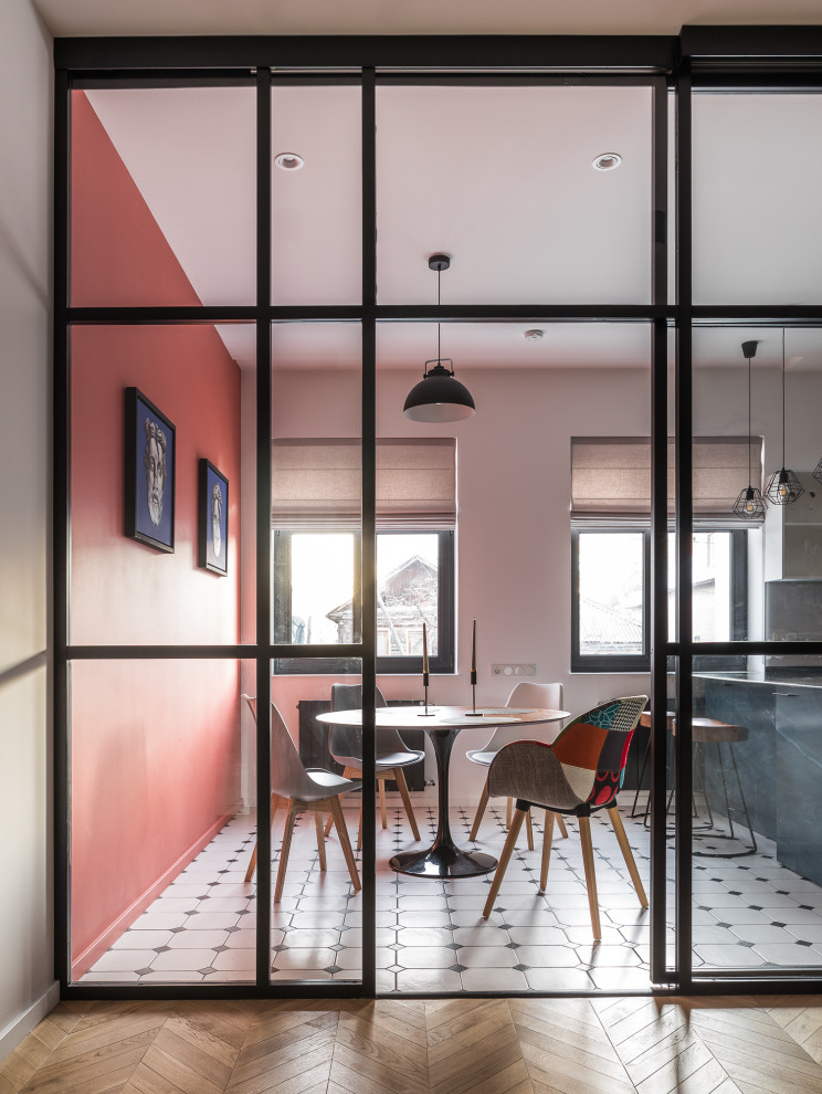 Вид на столовую зону из гостиной