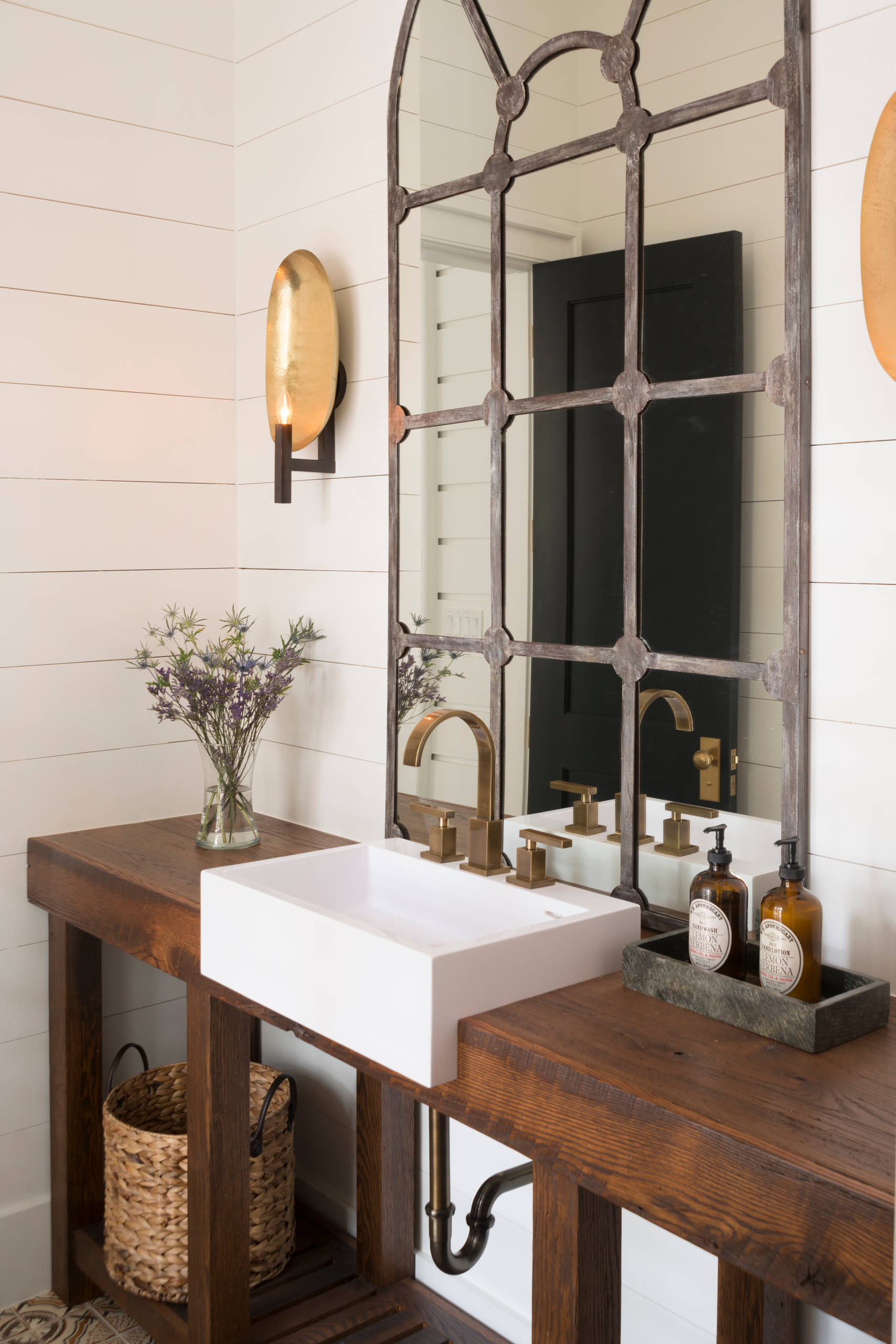 75 Beautiful Farmhouse Powder Room Pictures Ideas November 2020 Houzz