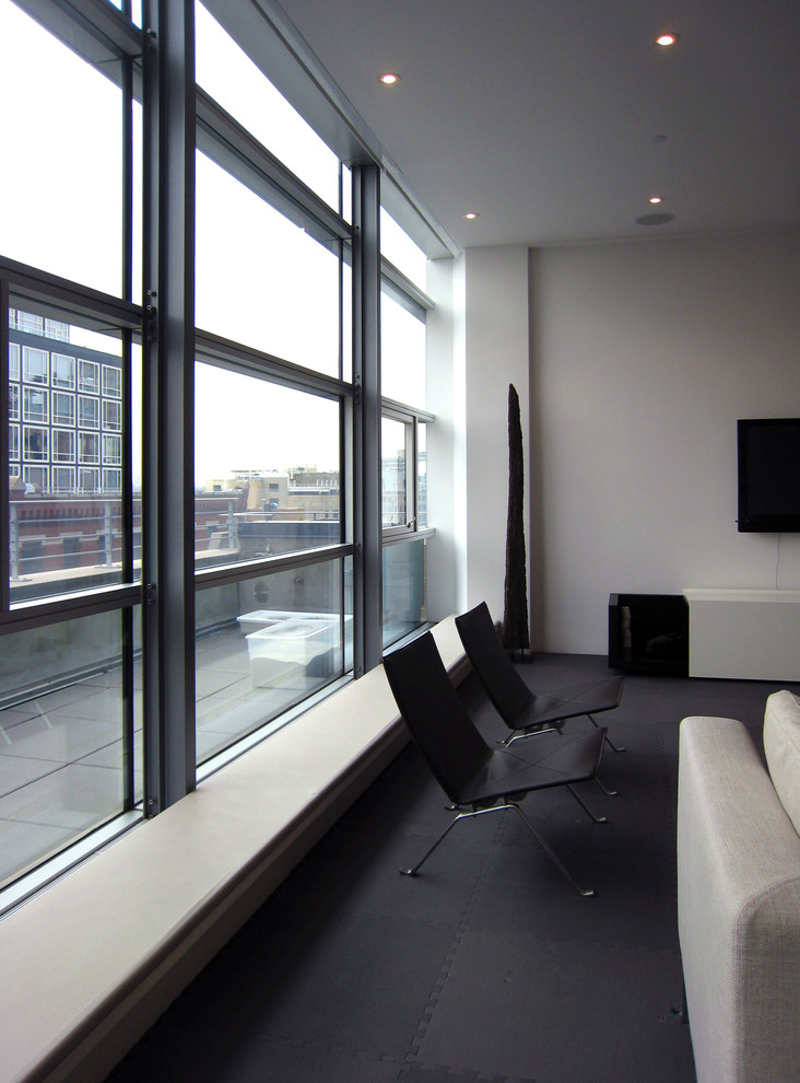 Example of a minimalist home design design in New York