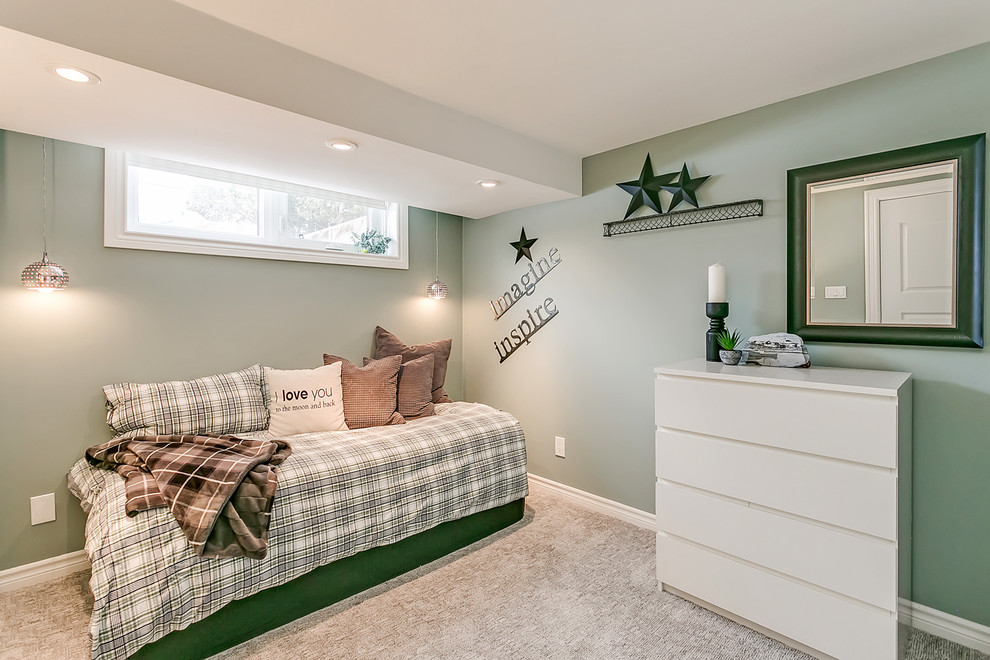Small transitional guest carpeted and gray floor bedroom photo in Toronto with green walls and no fireplace
