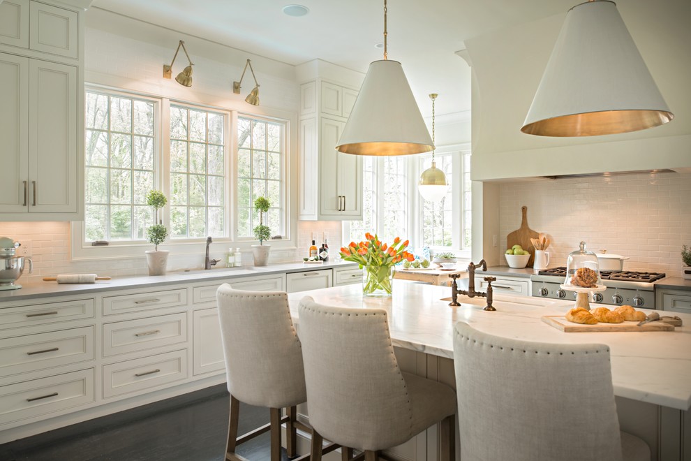 Design ideas for a traditional kitchen in Nashville with with island and grey benchtop.