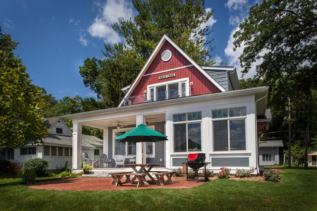Baseview Cottage in Ann Arbor, Michigan traditional-house-exterior