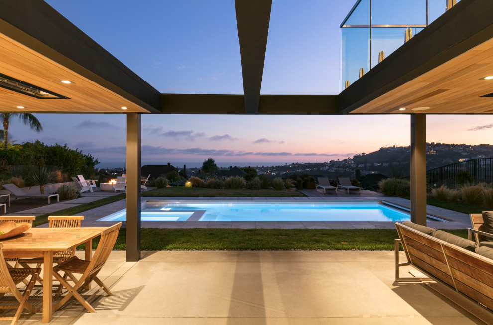 Guadalajara, San Clemente Coastal Modern Remodel - Modern - Pool ...