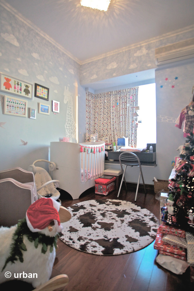 This is an example of an eclectic kids' room in Hong Kong.