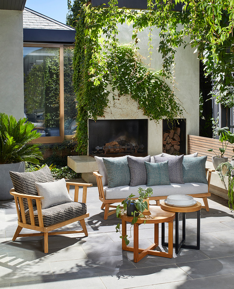 Inspiration for a transitional patio in Melbourne.