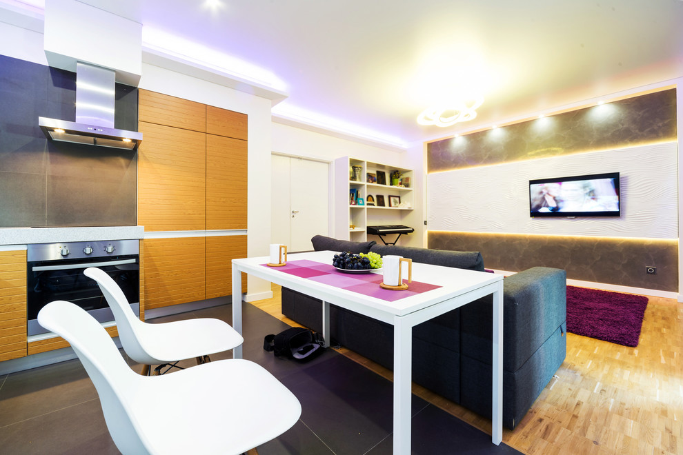 Трехкомнатная квартира на Нежинской улице 85 м.