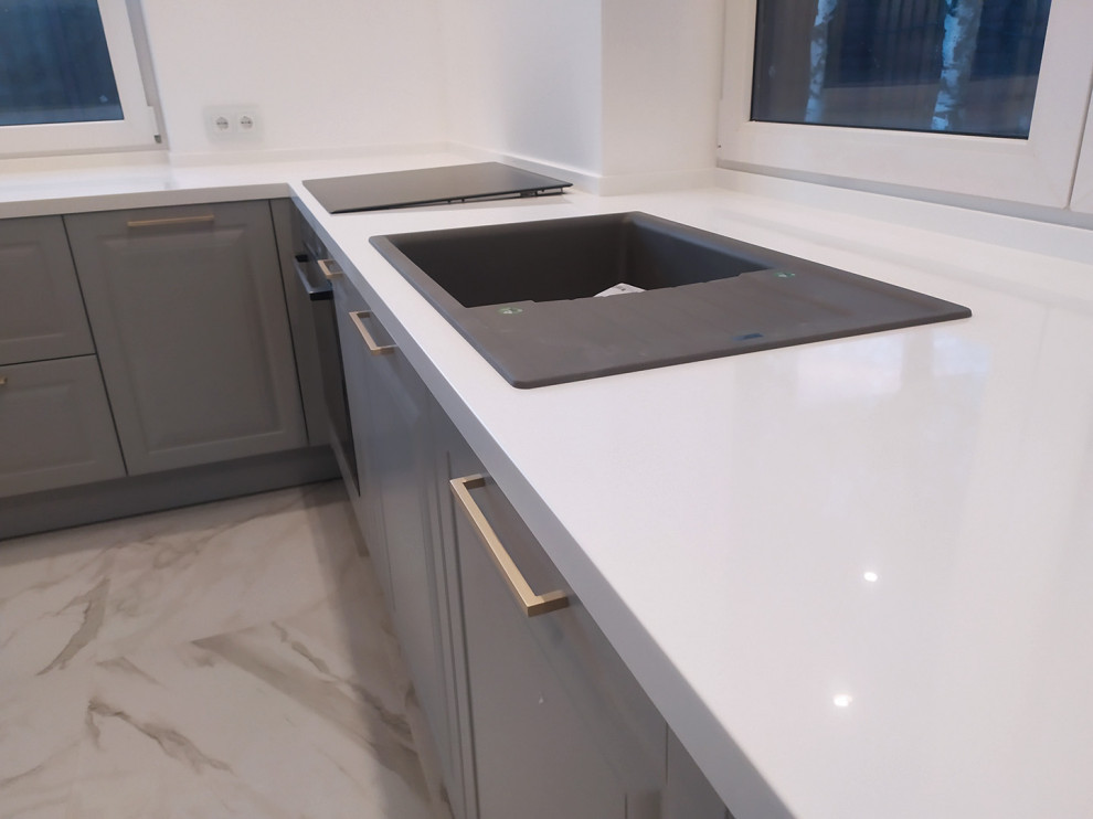 Подоконник-столешница с барной стойкой из искусственного камня Tristone A-104