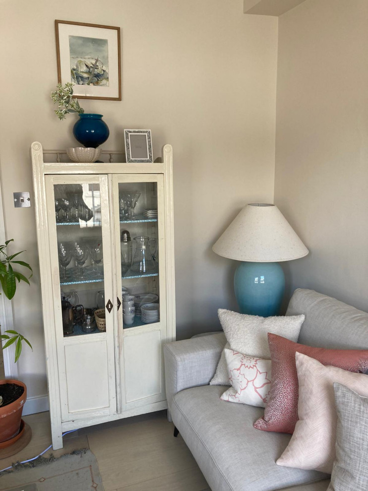 Living Room Renovation with Pastel Fusion in Wandsworth, London