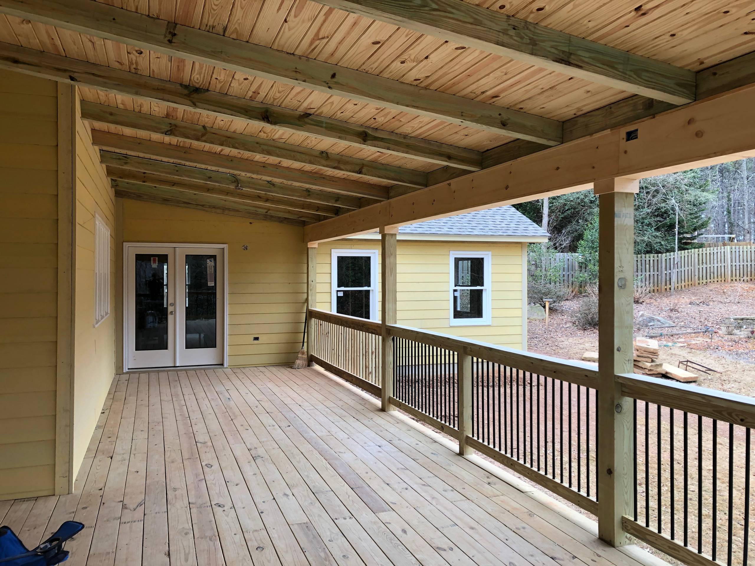 Deck - traditional deck idea in Atlanta