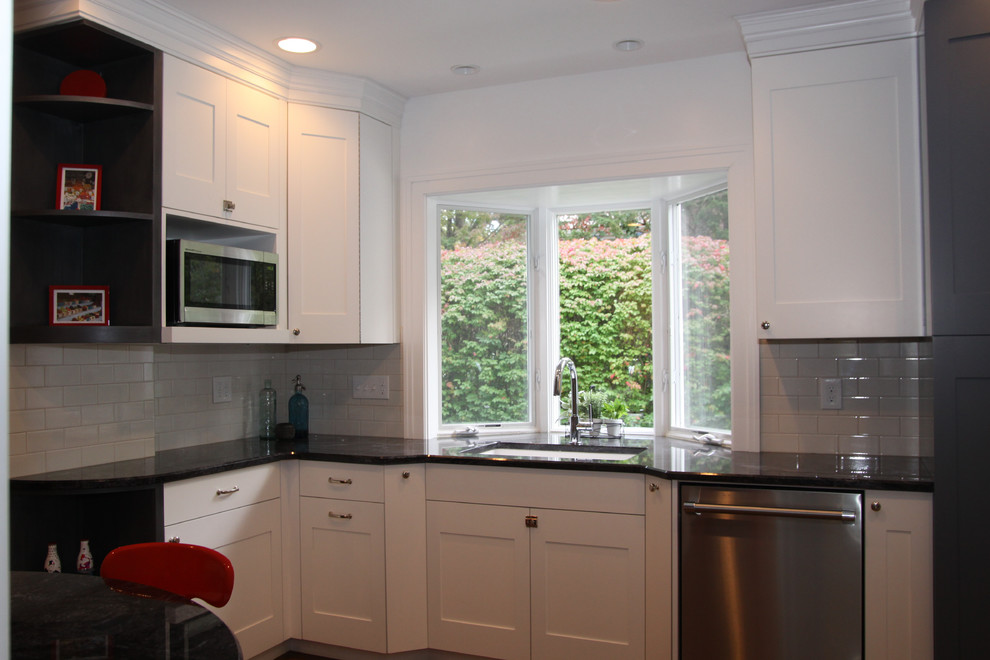 Inspiration for a transitional kitchen remodel in Cleveland