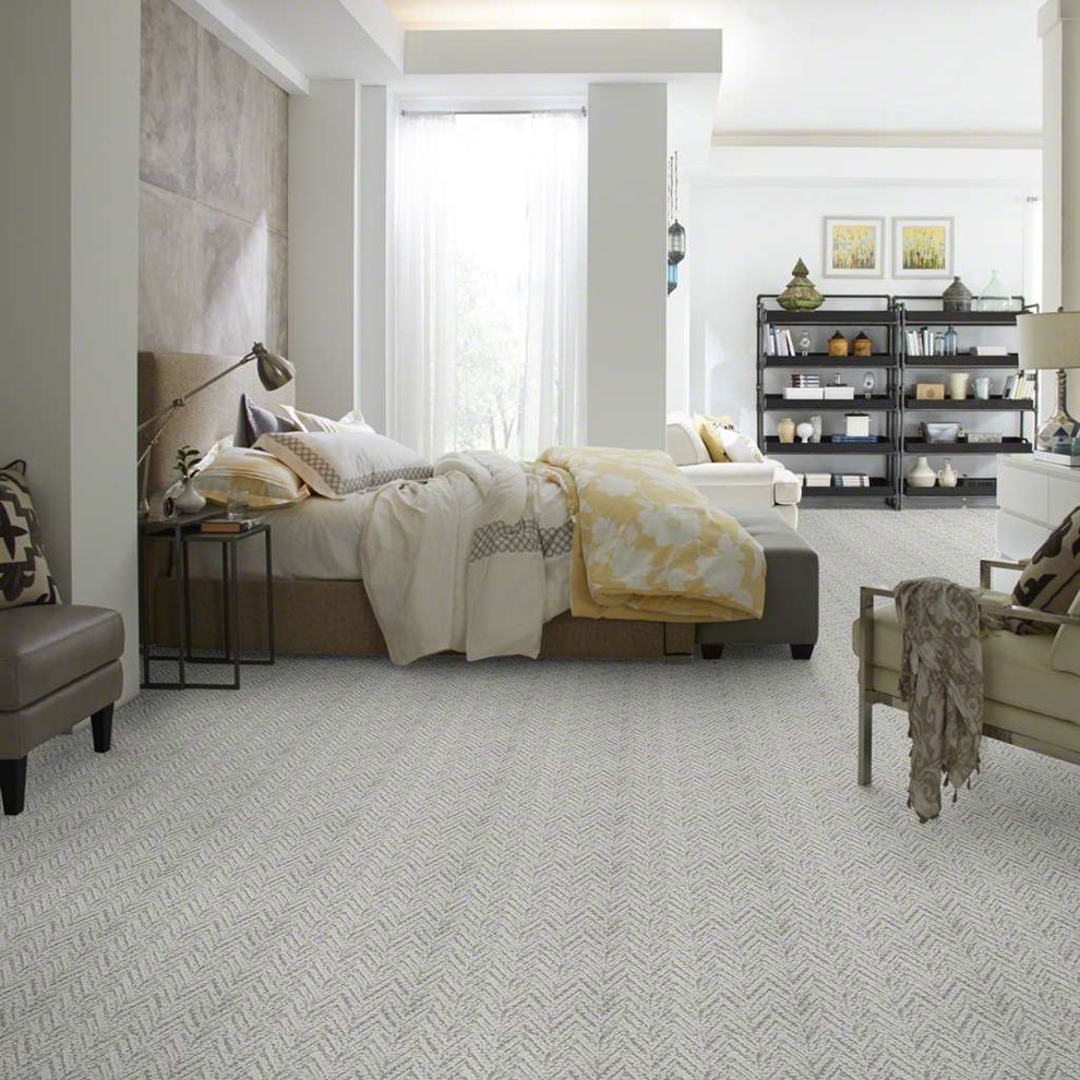 Example of a transitional home design design in Boston